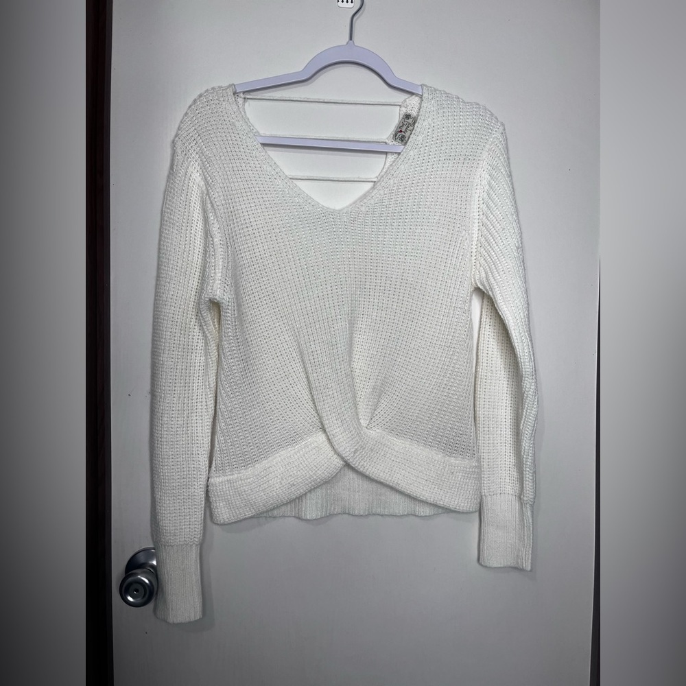 Elegant Cream V-Neck Sweater